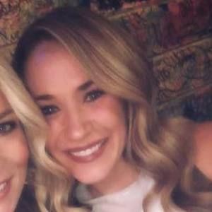 Meet your Posher, Elise